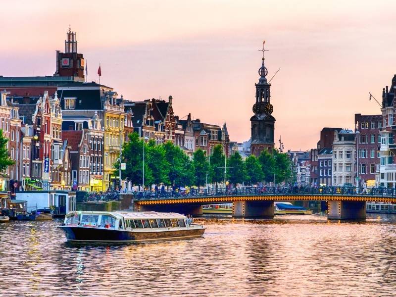 Amsterdam Bootsfahrt mit Snacks