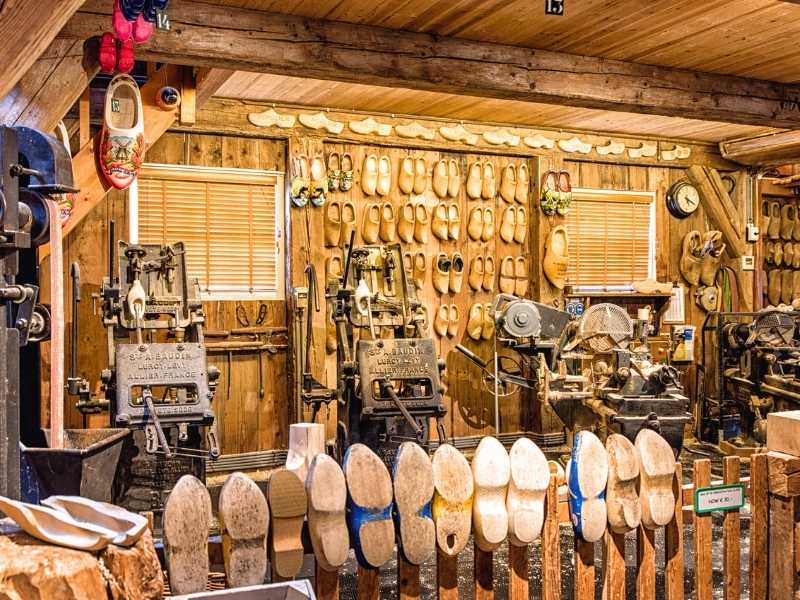 Herstellung Holländischer Holzschuhe Zaanse Schans