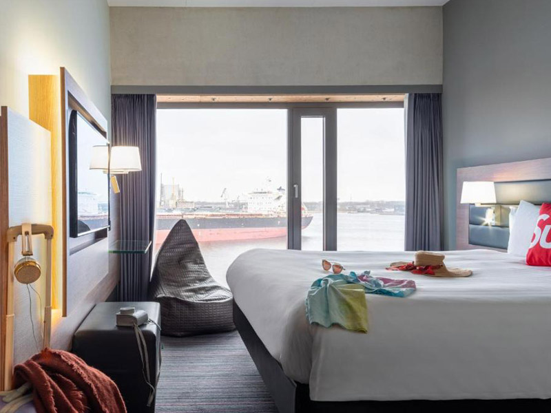 Moxy-Amsterdam-Houthavens