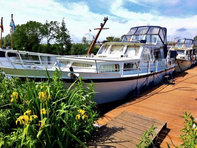 Motor Yacht Amstelle