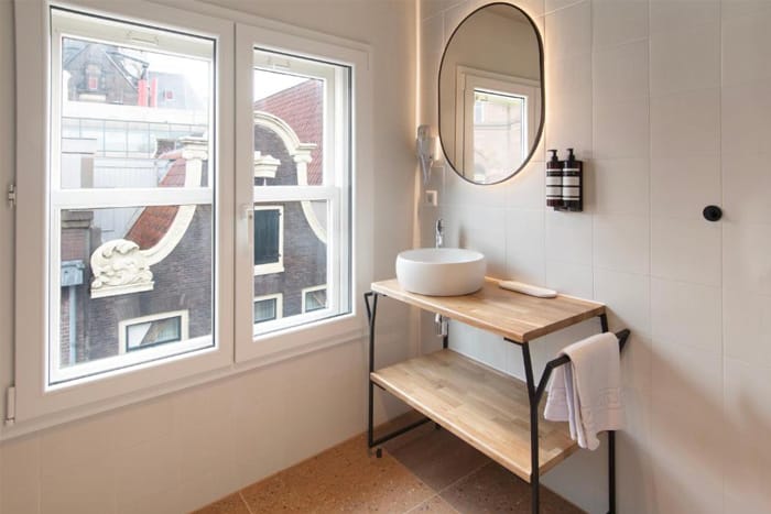 Badezimmer-Hotel-Zeedijk-Amsterdam-Zentrum