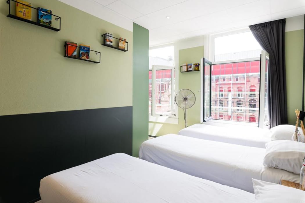 Familienhotel-La-Bohème-Amsterdam-Dreibettzimmer
