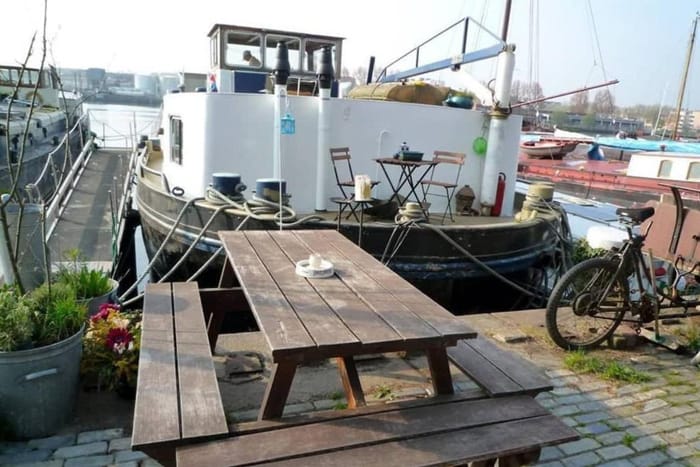 Hausboot-Captain's-Quarters-Amsterdam-mieten