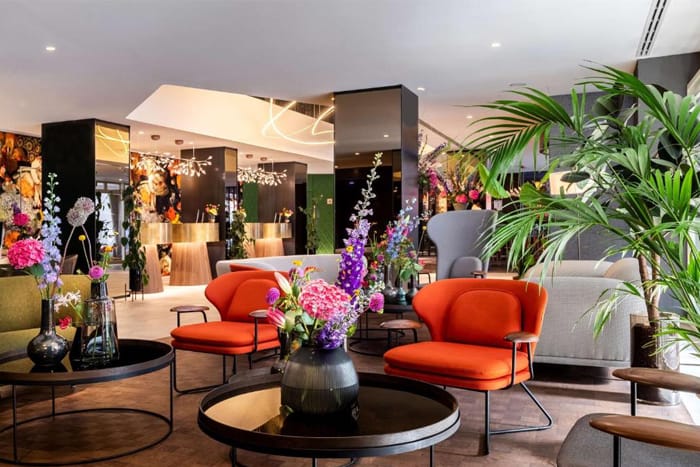 Hotel-Lobby-NH-Collection-Amsterdam-Flower-Market