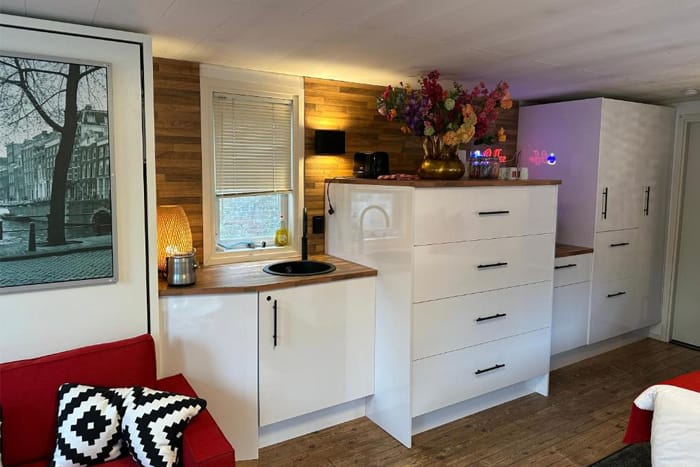 Küchenzeile-Amsterdam-Hausboot
