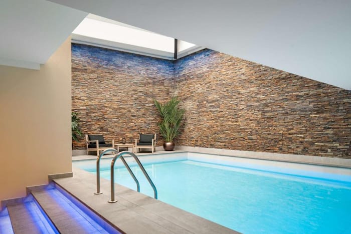 Pool-im-art'otel-Amsterdam