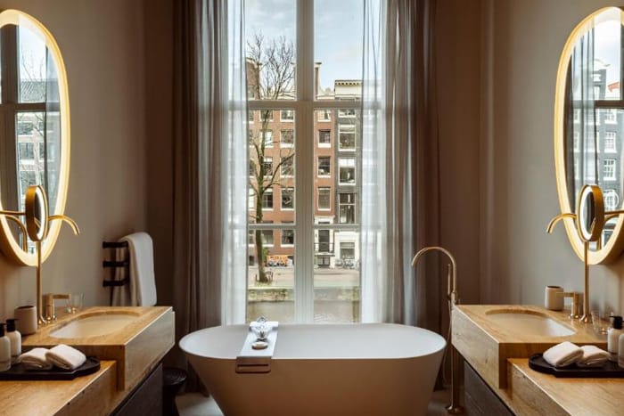 Rosewood-Boutique-Hotel-Amsterdam-Badezimmer