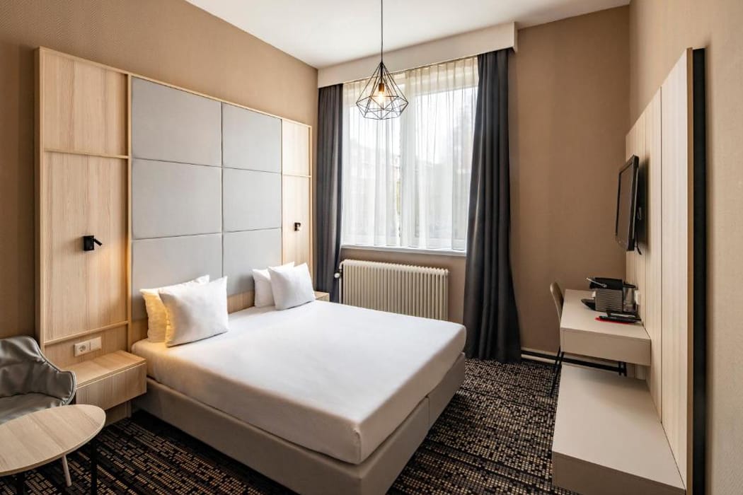 The-Alfred-Hotel-Amsterdam-Zimmer